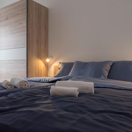 Apartments Aura Deskle ภายนอก รูปภาพ