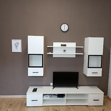 Apartments Aura Deskle ภายนอก รูปภาพ